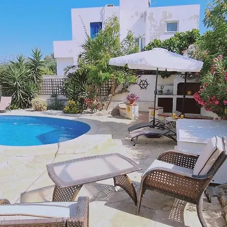 Swallow's Nest וילה *