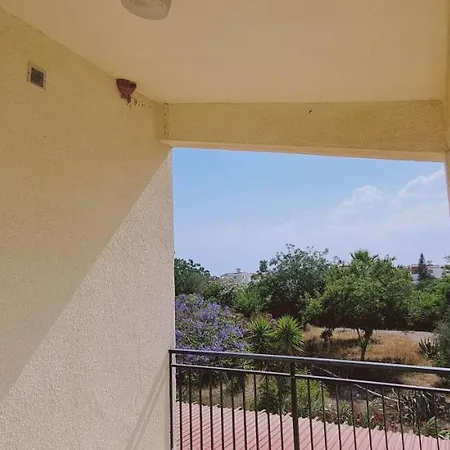 Swallow's Nest * איה נאפה