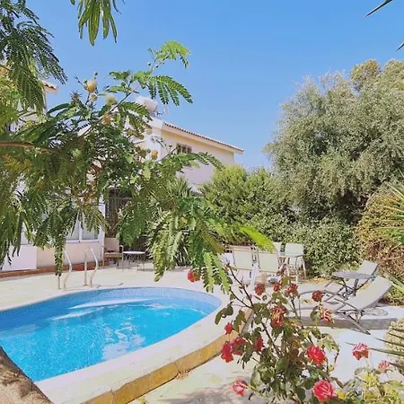 Swallow's Nest Villa Ayia Napa