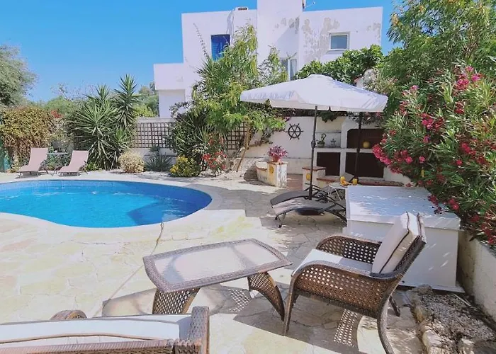 Swallow's Nest Villa *