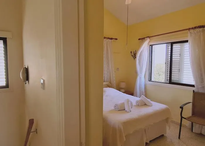 Swallow's Nest Villa *