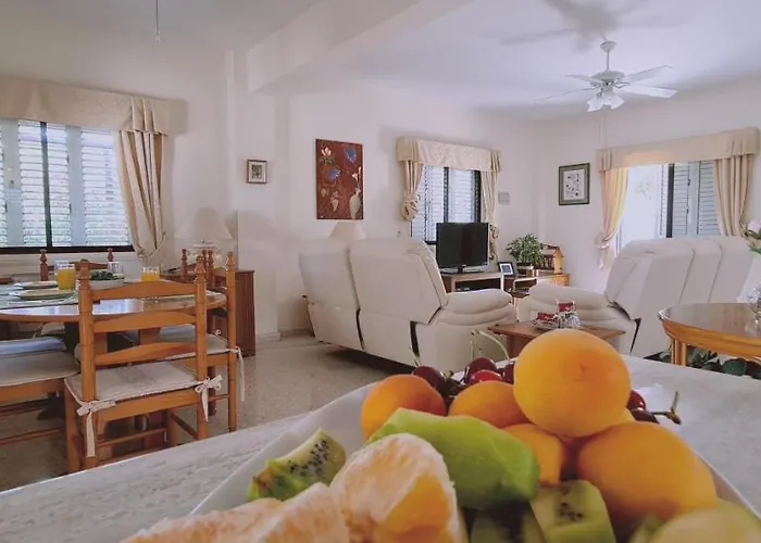 Swallow's Nest Villa *