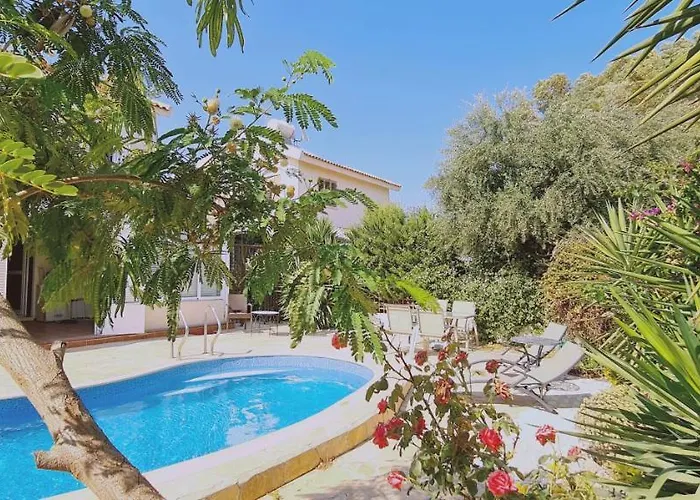 Swallow's Nest Villa Agia Napa